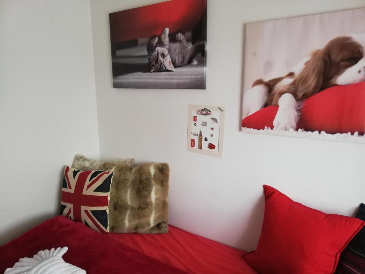Nice Rooms In Queen House Clay Cross Εξωτερικό φωτογραφία