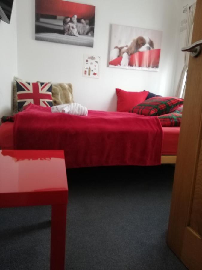 Nice Rooms In Queen House Clay Cross Εξωτερικό φωτογραφία